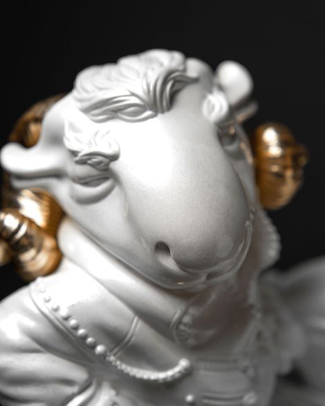 Statuette Rebellious Aries with Gold