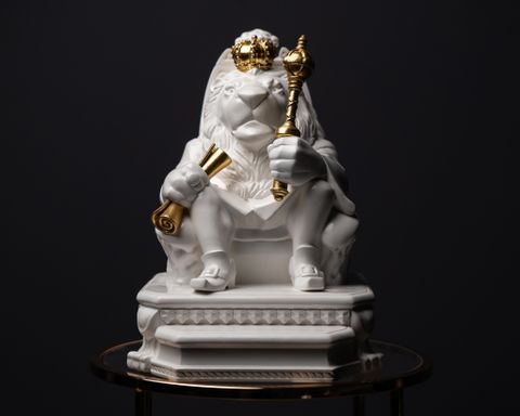 Statuette “Brutal Leo with Gold”