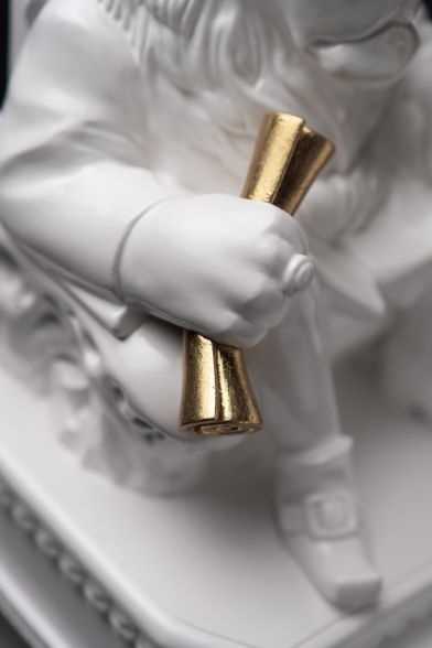 Statuette “Brutal Leo with Gold”