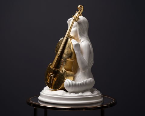 Statuette “Musical Virgo with Gold”