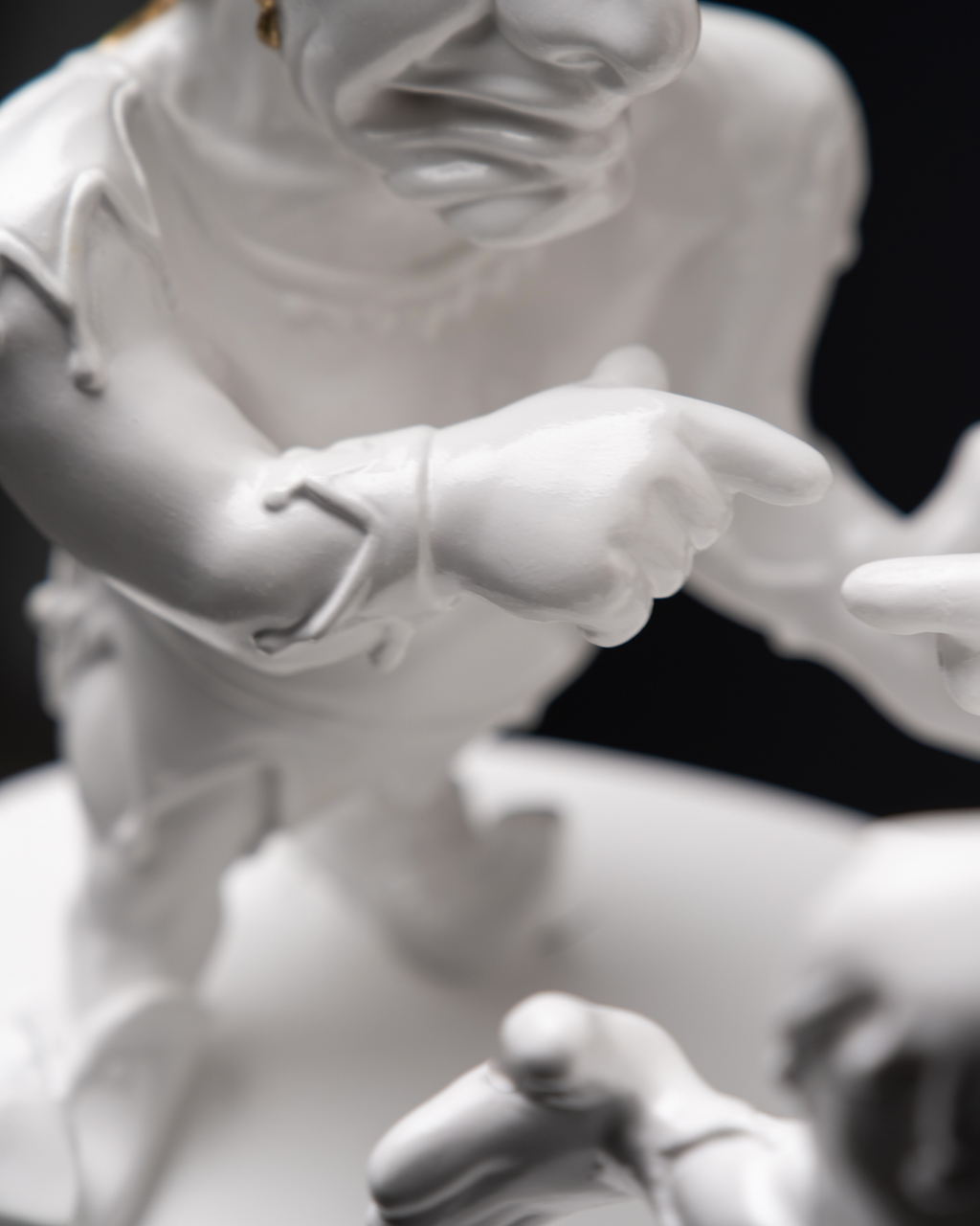 Statuette The Twisted Gemini With Gold