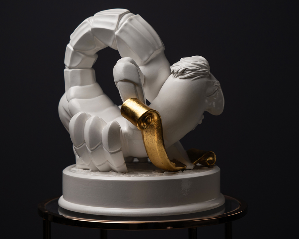 Statuette “Mysterious Scorpio with Gold”