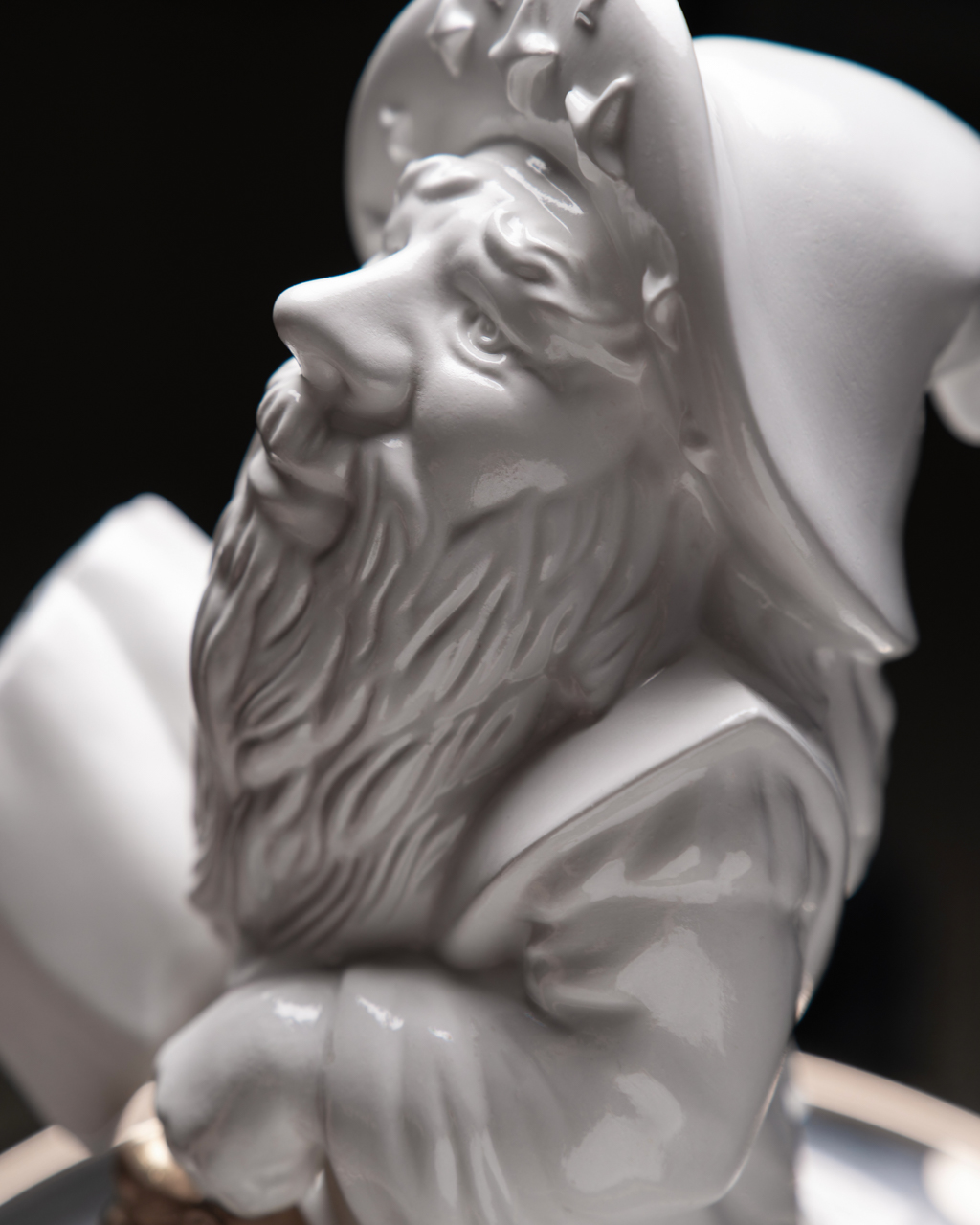 Statuette “Libra with Gold”