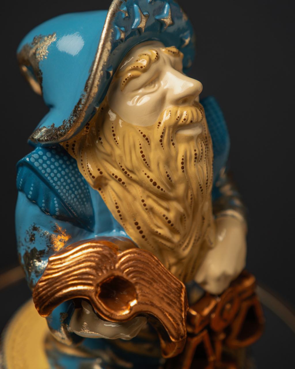 Libra Statuette – Blue Masquerade