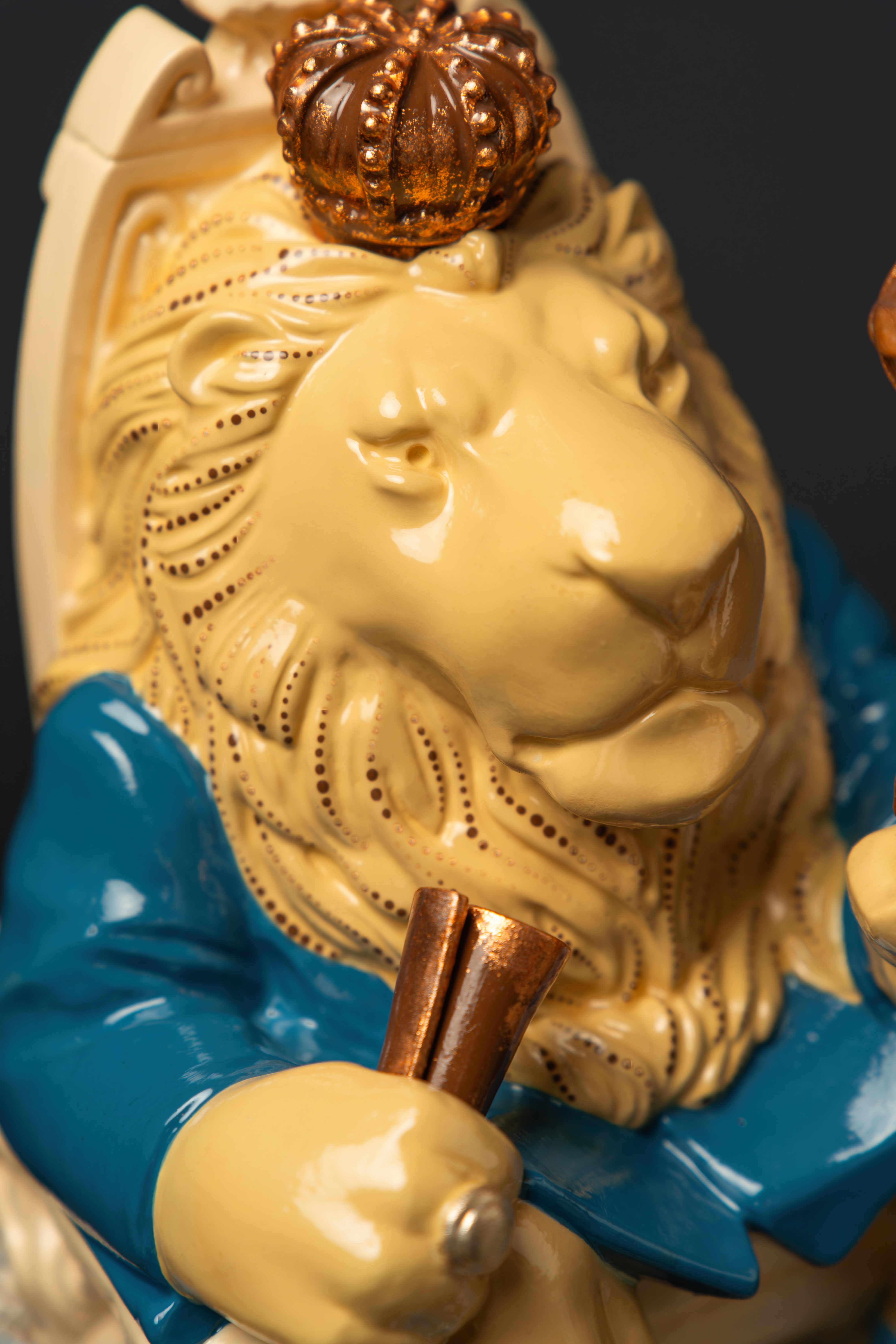 Statuette Leo – Blue Masquerade