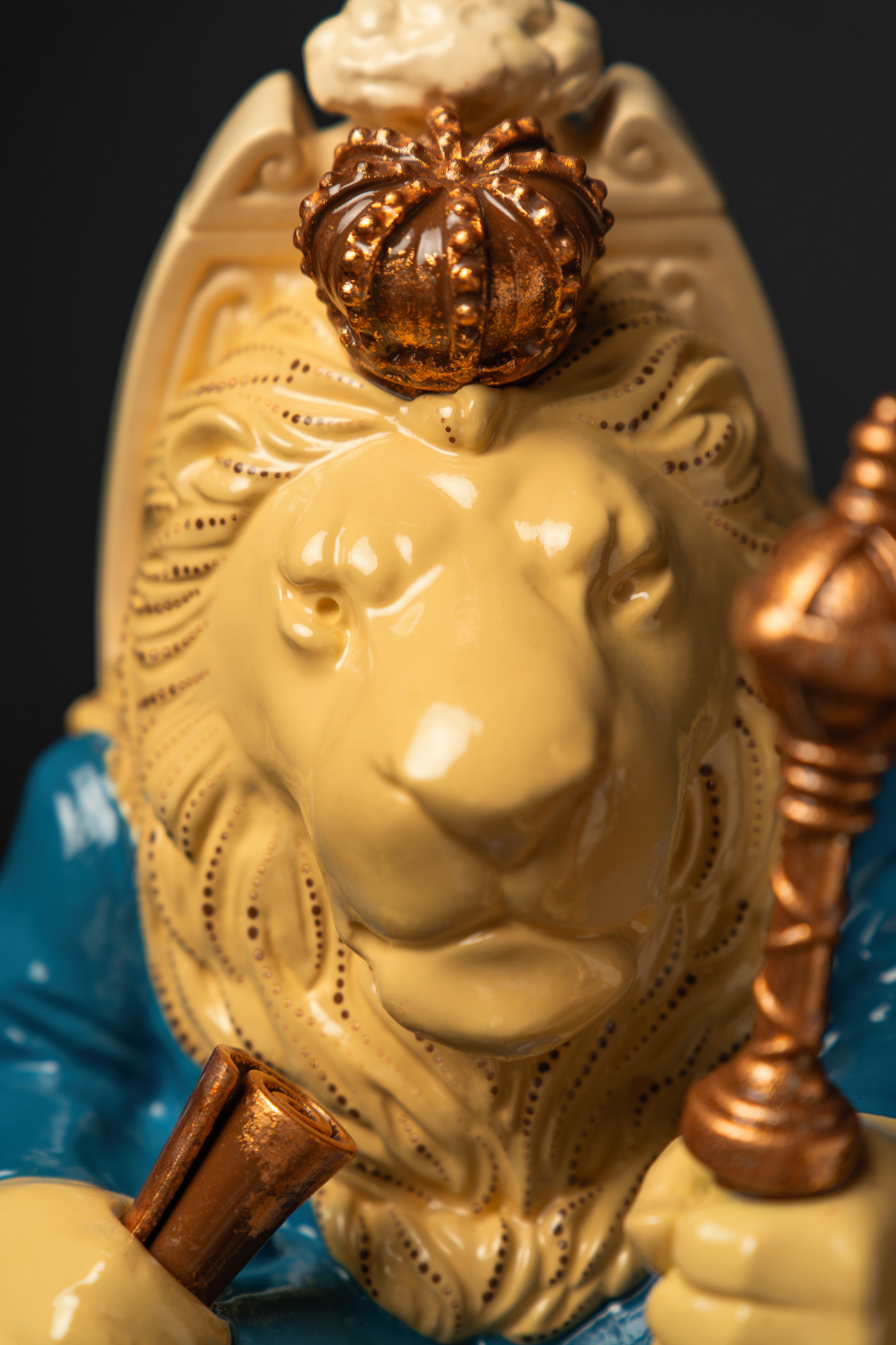 Statuette Leo – Blue Masquerade