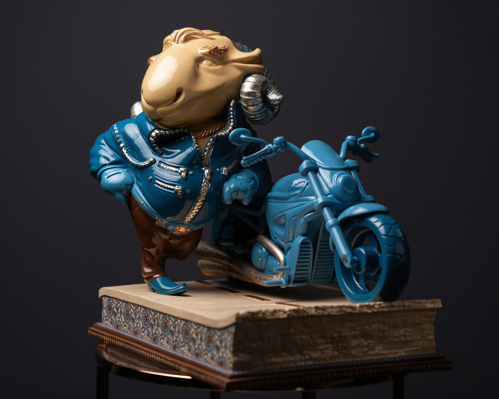 Statuette Aries – Blue Masquerade