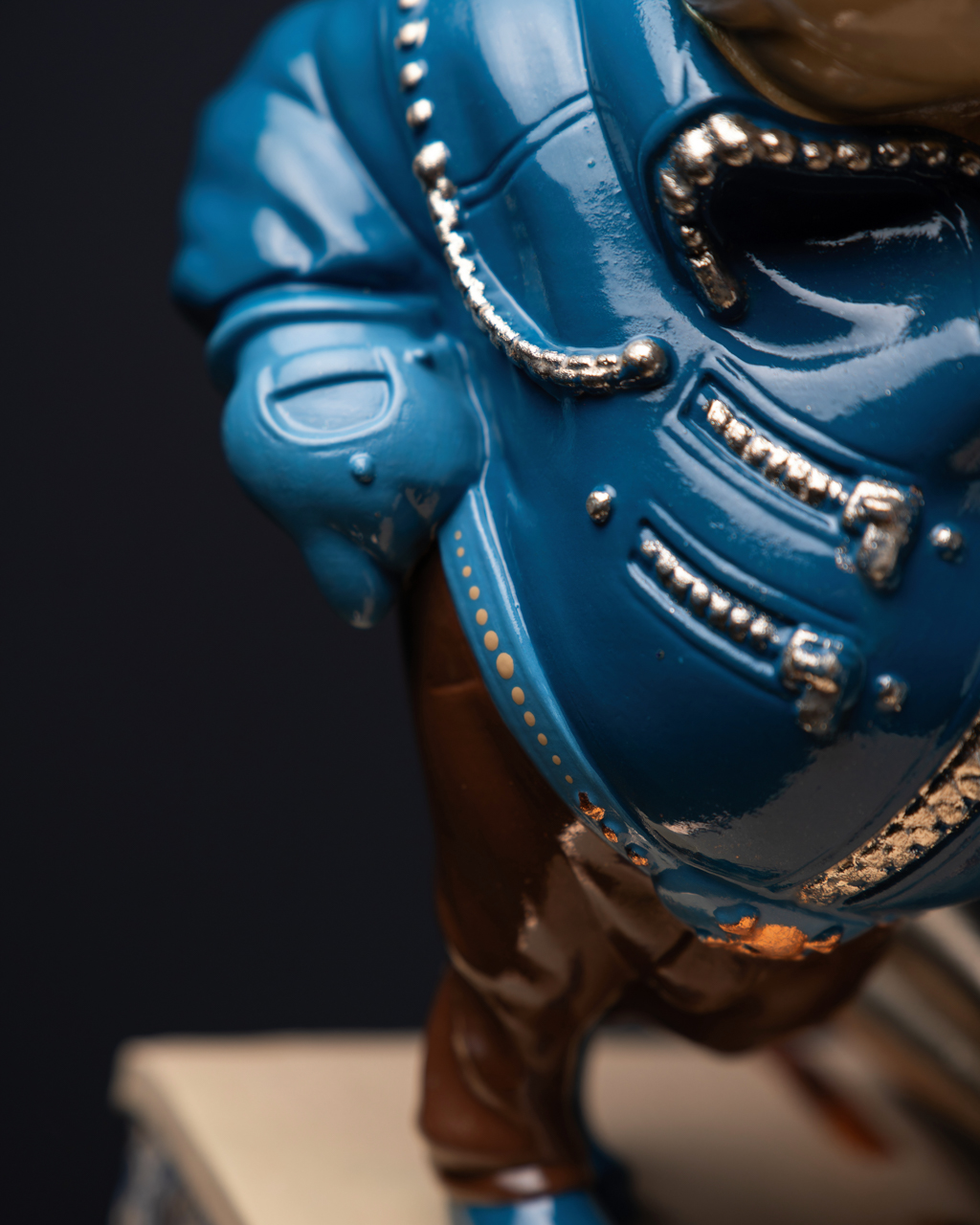 Statuette Aries – Blue Masquerade