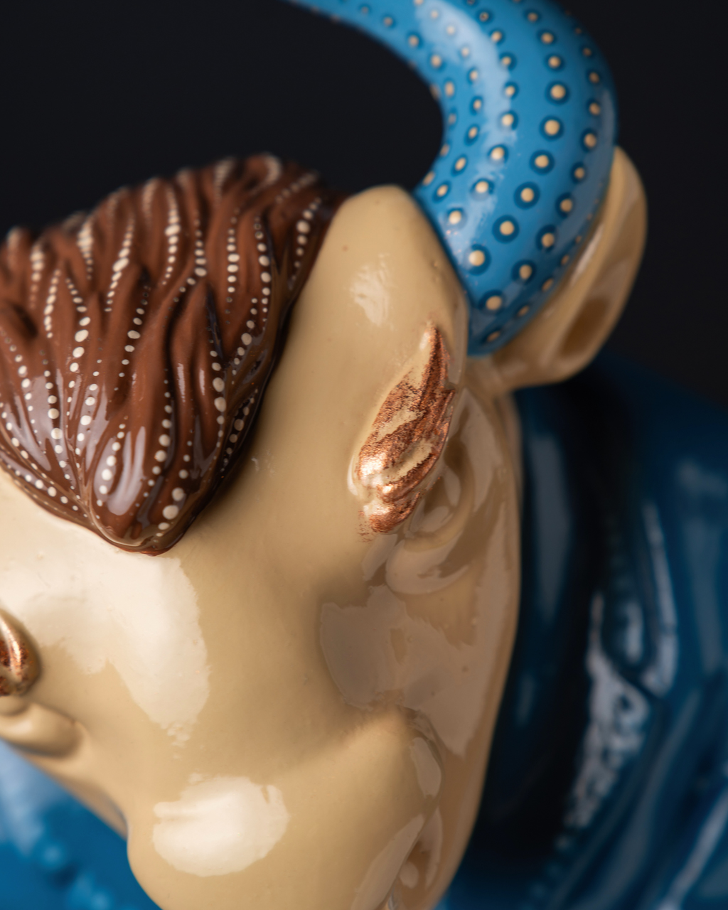Statuette Taurus – Blue Masquerade