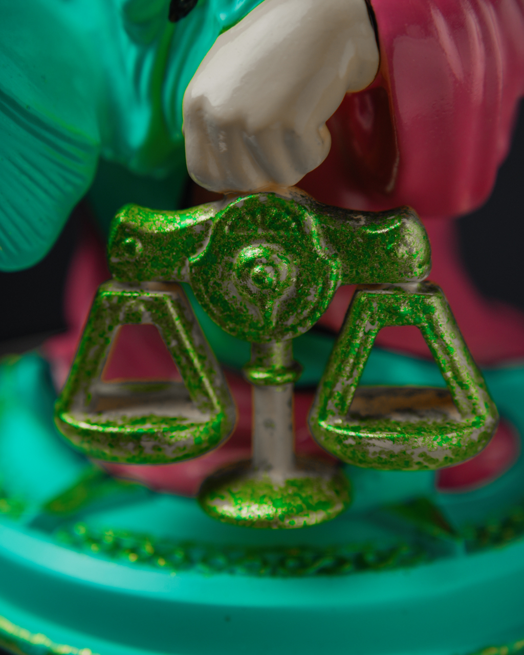 Statuette Libra – The Fool’s Theatre Zodiac