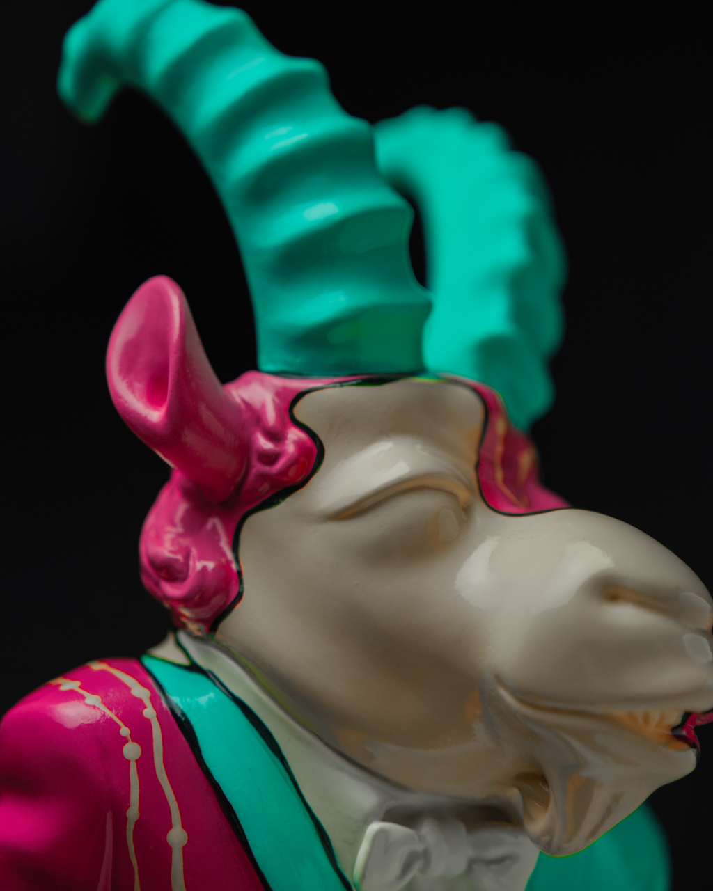 Statuette Capricorn – The Fool’s Theatre Zodiac