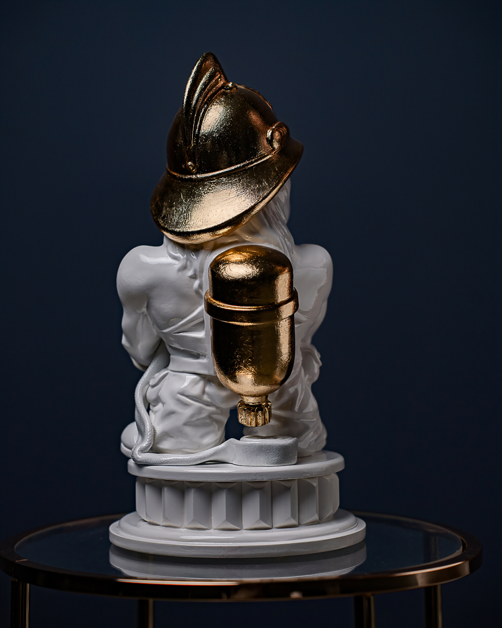 Statuette The Firefighting Aquarius with Gold