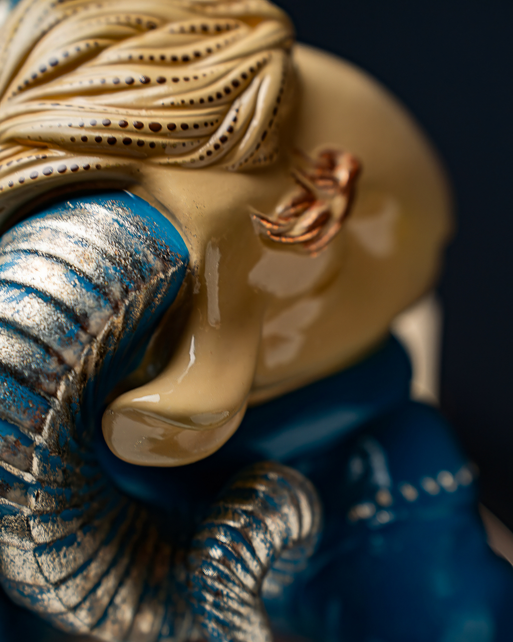 Statuette Aries – Blue Masquerade